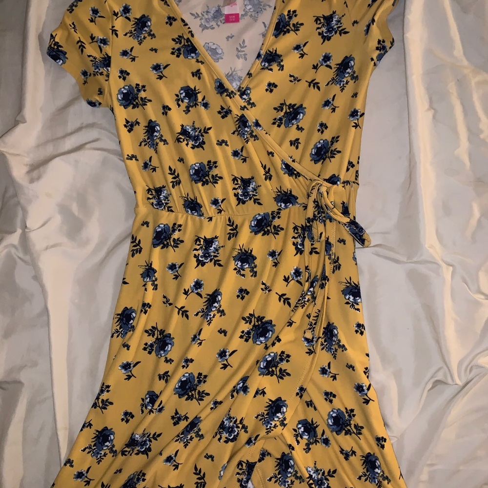 Floral Women’s Flowy Dress size SML